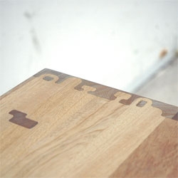 More from Ontwerpduo (post 13903) - I love the detail of the wood joint in this aptly named project, Joints.
