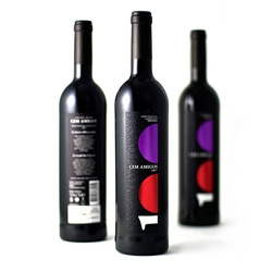 Label design for "Cem Amigos" (hundred friends) portuguese wine.