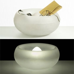 A lamp with two functions - light and catch-all storage. LifeGoods Bedside Lamp.