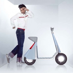 This futuristic scooter is still just a concept desperately waiting for someone to pick it up.