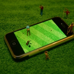 Website designer and photographer JD Hancock creates these clever miniature scenes, played out using an iPhone screen as part of the backdrop.