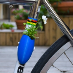 Get some foliage for your Fixie: Colleen Jordan's wearable planters.