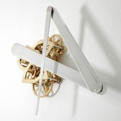 Sander Mulder's unusual kinetic sculpture and clock called 'Continue Time'.