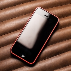 The AL13 is created from Aerospace grade aluminum, so you get a slim, lightweight frame that’s tough for the iPhone.