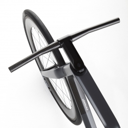Carbon fibre urban bicycle made by german high tech company UBC composites. Design by Christian Zanzotti.