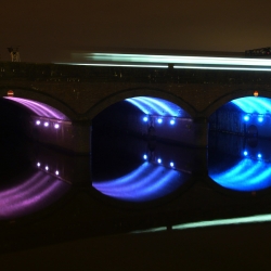 DO Connect 4 at Cardiff Central Station.
Animation of light and colour follows trains, cars, and pedestrians over The River Taff in central Cardiff.