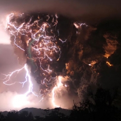 Recently Chaiten Volcano, southern Chile, erupted during storms in the middle of the night, creating this rare and colossal effect. The Chaiten Volcano has triggered earth tremors and spewed ash two miles into the air.