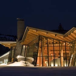 The Craig Thomas Discovery and Visitor Center by Bohlin Cywinski Jackson. Its jagged edges roof designed to celebrate the peaks of the Teton Range beyond.