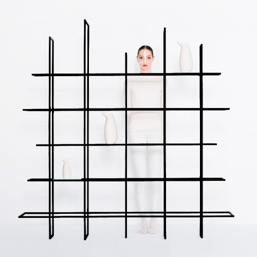 FRAMES, designed by the Dutch designer Gerard de Hoop for MOOME, is a solid rack in steel on which you can display all your beautiful items. The open frames create sleek, minimalistic lines. You can also use FRAMES as a room divider.