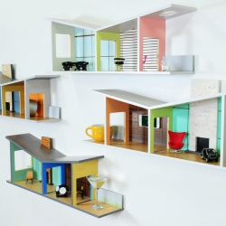 The first edition of the House Shelves is a series of wall-mounted shelves inspired by the post modern architecture in Palm Springs. The Walled Estates are designed to hold items that don’t necessarily have a home – such as keys, glasses and mail. 