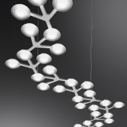 LED NET designed by Michele De Lucchi and Alberto Nason for Artemide is a showy pendant lamp.