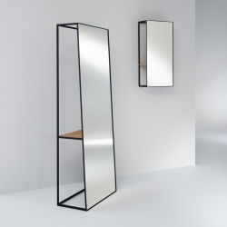Chassis and Chassis XL mirror, wall mounted or standing, at Maison & Object fair in Paris. By MaDe Design for Deknudt Mirrors.