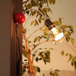 Magnetically attached lamp inspired by those used in garages. 'Magnetic' from Luz Difusion.