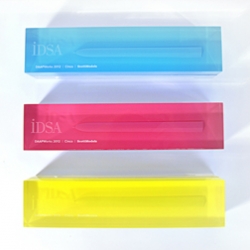 Cinco designs the 2012 IDSA Awards for the University of Cincinnati DAAPworks senior show.  A custom designed aluminum pen presented in a custom clear acrylic block.  