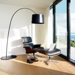 Just fell in love with Twiggy,  the new lamp by Marc Sadler for Foscarini. 