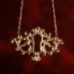 Digby and Iona Keyhole Necklace 