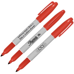 Nothing says i love you like a personalized sharpie? Really? So bizarre... anyhow, you can customize them with cheesy fonts and clip art apparently.