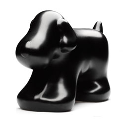 Woofy is a cable container dog designed by Gabriel Nigro for Normann Copenhagen. Woofy is your new friend and a personalised way to conceal cables. Launch party for Woofy in black is now!

