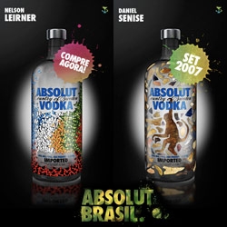 Absolut Vodka invited 12 brazilian artists to customize their bottle. Check the exposition!