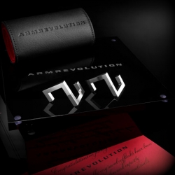 Armrevolution is a new London based luxury men's brand of Arm Architecture (cufflinks). Made of the finest japanese steel, they have six designs, that  are stunning with package design and a site to match!