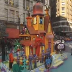 I love the videos and float from Cartoon Network with the Foster's Home For Imaginary Friends at the Macy's Day Parade! 