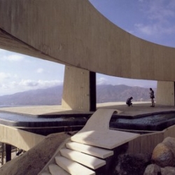 If you live in the LA area and haven't checked out the John Lautner Exhibit at the Hammer Museum, go now. 