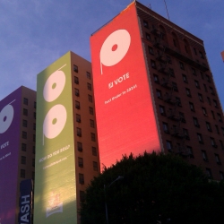 An advertisement for Cottonelle's Roll Poll displayed near the Staples Center in downtown Los Angeles (and all over the city). The poll asks people whether they prefer the over or under method.  