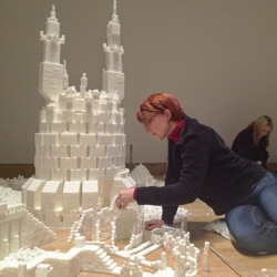 Sculptor Brendan Jamison is bringing his community art project Sugar Metropolis from Belfast to Harlem, inviting visitors to join in building impressive structures using 500,000 cubes of sugar.