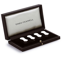 Okay, I simply had to add these Theo Fennell sterling silver toe separators. For the ultimate pedicure!