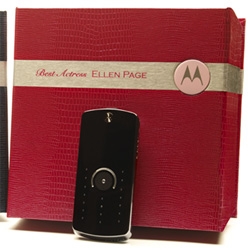 On fun goodies Oscar Nominees are getting... Motorola went all out one some personalized packaging for the ROKR E8 for them!