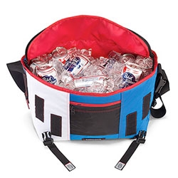 Dolores Chiller ~ the new COOLER from Timbuk2 that looks like a messenger bag.