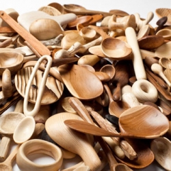 Stian Korntved Ruud will hand carve a wooden spoon every day of the year.