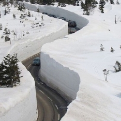 Core77 take a look at the impressive snow clearing at the Tateyama Kurobe Alpine Route in Japan.