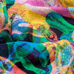 Carnovsky turn their RGB wallpaper into beautiful scarves, 'Rosone', 'Jungla' and 'Bestiario'.