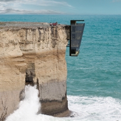 Cliff House, a conceptual design by Modscape that clings to a cliff on the south-west coast of Victoria.