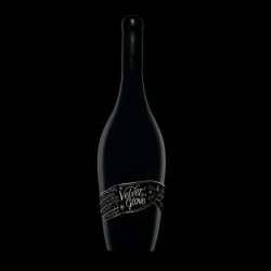 Mash approach for the Velvet Glove wine is a beautifully illustrated 1920’s left hand glove in black velvet paper stock & then silver foiled  the details over the die cut glove shaped label.