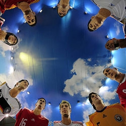 Adidas UEFA EURO 2008 campaign: a 17-meter-high huddle of players and a Petr Cech Giant Ferris Wheel.