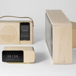 Jonas Damon's wood stands for your iphone and ipad. 