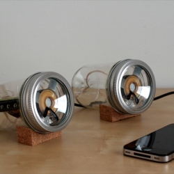 audioJar is a simple housing for David Mellis' open-source Fab Speakers crafted by Sarah Pease.