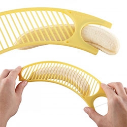 3 in 1 Banana Split Tool - Peel, split and cut bananas with this all in 1 tool