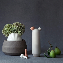 Biophilia by Stoft Studio is a set of nesting ceramic vases that takes its form from the stages of natural plant growth.