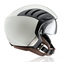 The BMW AirFlow 2 helmet looks futuristic and vintage at the same time. 
