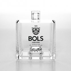Bols 1575 Amsterdam (aka the inventors of gin and the oldest distillery brand in the world!) asked Mash to assist them in revamping their Bols Vodka Bottle. Amazing is that they are stackable...