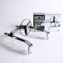DIY Bottle Catamaran!!! From urban ~ and its nice and sleekly simple with just black and whatever bottles you use...