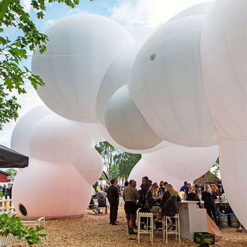 BIG SKUM Pavilion for Tuborg Brewery, Chart Art Fair, Aros Kunstmuseum in Copenhagen. Love this inflatable mobile structure! It is powered by two wind trubines and fully inflatable in 7 minutes!