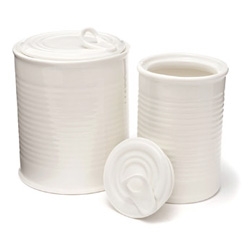 Beautiful porcelain canistiers from the "daily aesthetics" collection over at abitare shop