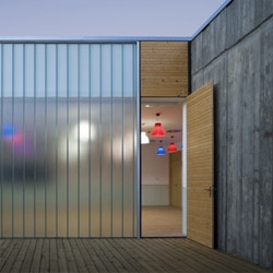 A brand new daycare in Zaragoza, Spain. A very minimalistic and sleek building by Carroquino Finner Arquitectos.