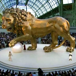 Chanel's impressive lion at the Grand Palais, Paris was a highlight of the 2010/2011 Fall/Winter fashion show.