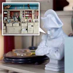 Cire Trudon ~ "the oldest candle company in the world" opens its first shop outside of Paris since 1884 in NYC ~ and we have a first hand peek inside! Got to love pouty Napoleon bust candles...