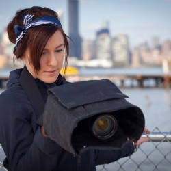 The new cloak bag has arrived. Protecting your DSLR from thievery and giving you the opportunity to take the shot.